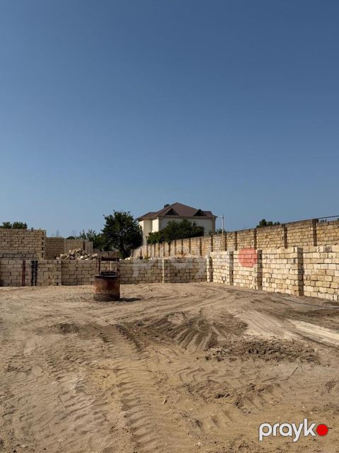 2.5 sot torpaq sahəsi, Novxanı qəs