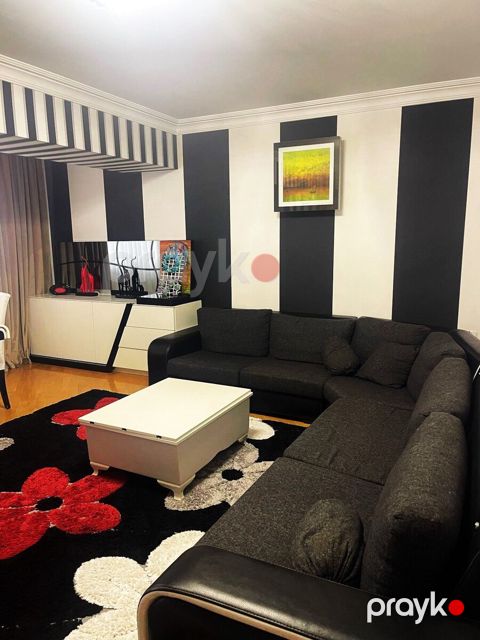 İcarəyə verilir 3 otaqlı köhnə tikili 90 m²