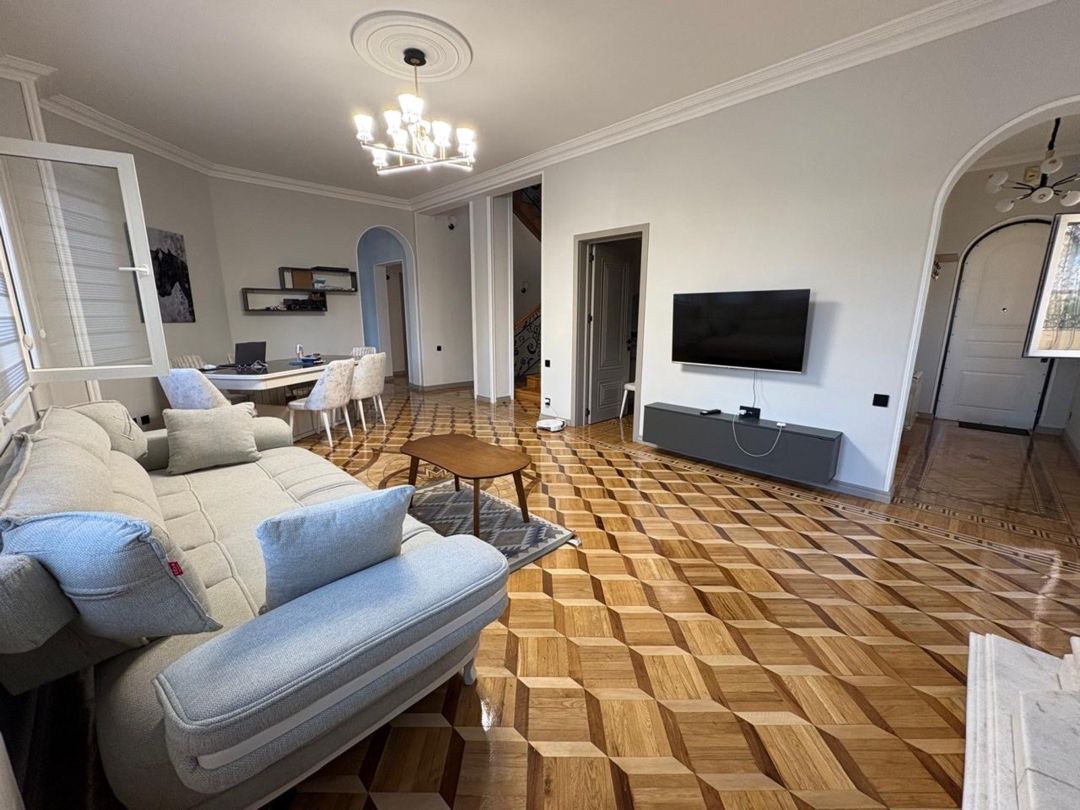 Satılır 6 otaqlı həyət evi/bağ evi 250 m² — Ev, villa, Bakı (5)