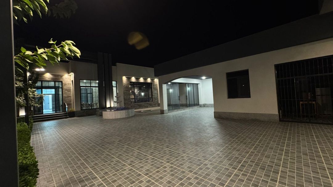 Satılır 4 otaqlı həyət evi/bağ evi 400 m² — Ev, villa, Bakı (3)