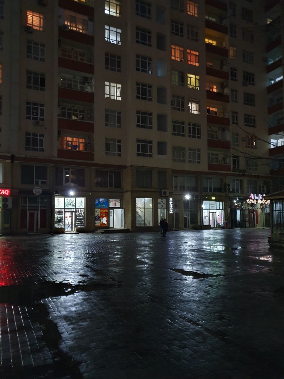 İcarəyə verilir 3 otaqlı yeni tikili 130 m² — Mənzil, Bakı (2)