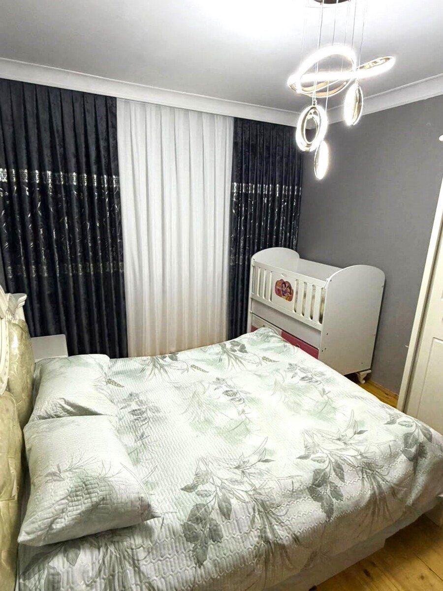 Satılır 4 otaqlı köhnə tikili 92 m² — Mənzil, Bakı (2)