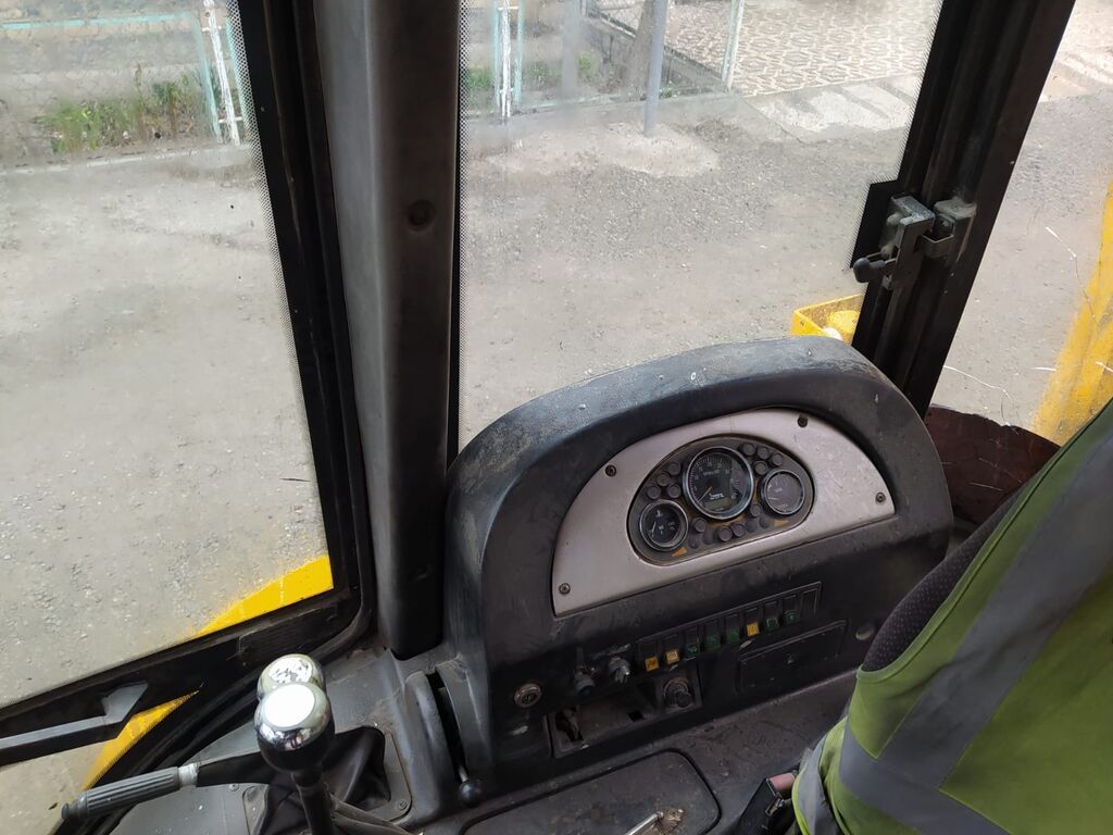 MST ekskavator-yükləyici (backhoe loader) - Marka/model: MST M5 — Ekskavatorlar, Gəncə (4)