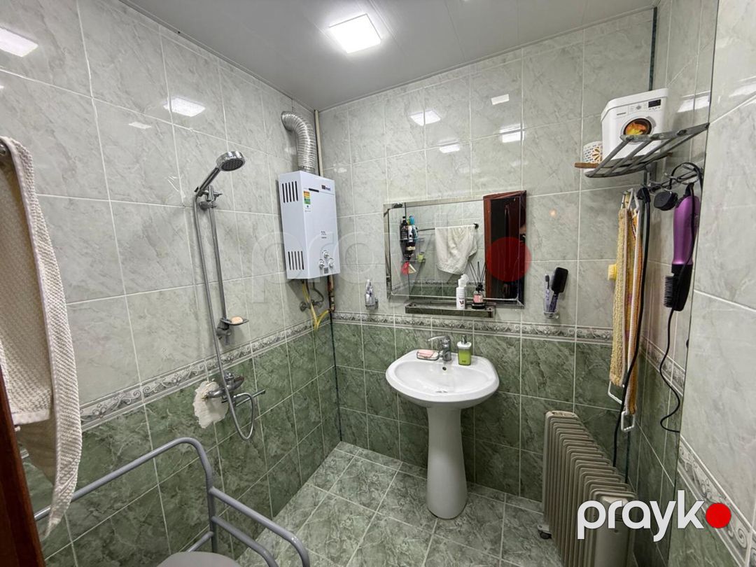 Satılır 5 otaqlı köhnə tikili 110 m² — Mənzil, Bakı (12)