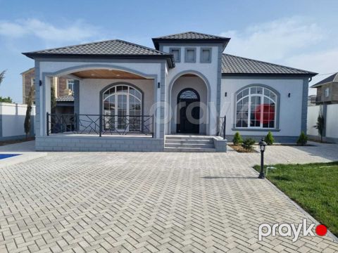 Satılır 4 otaqlı həyət evi/bağ evi 200 m²
