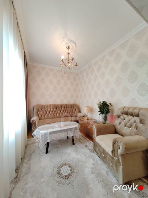 Satılır 2 otaqlı köhnə tikili 50 m²