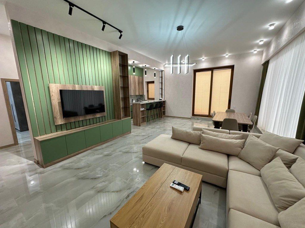 İcarəyə verilir 5 otaqlı həyət evi/bağ evi 250 m² — Ev, villa, Bakı (12)