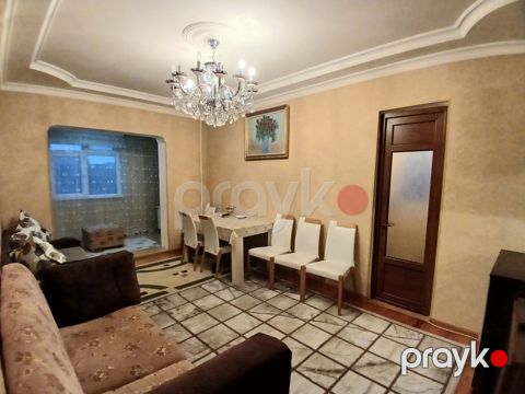 Satılır 3 otaqlı köhnə tikili 70 m²