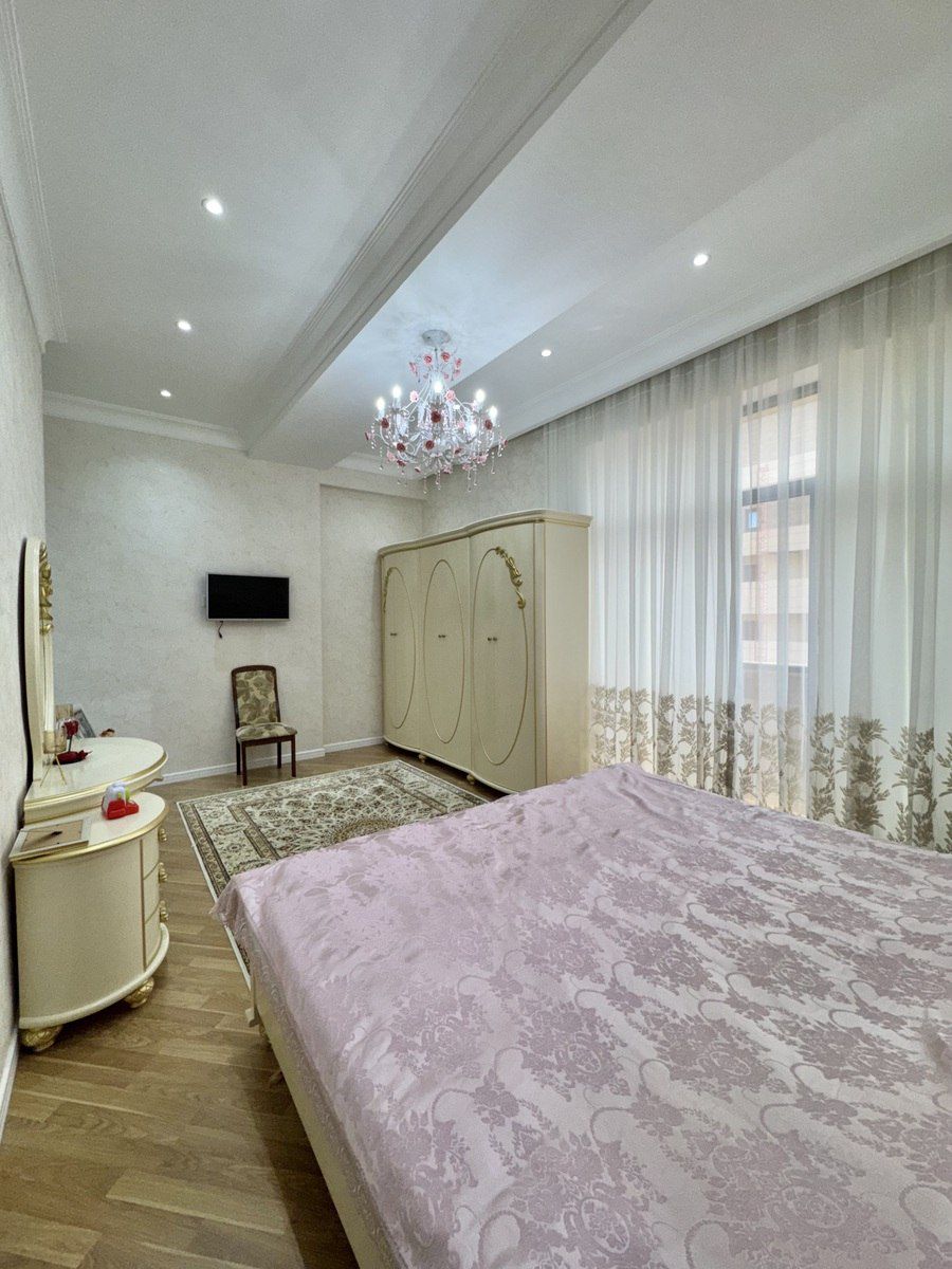 Satılır 4 otaqlı yeni tikili 164 m² — Mənzil, Bakı (6)
