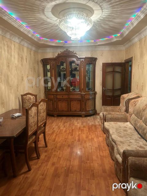 İcarəyə verilir 3 otaqlı köhnə tikili 70 m²