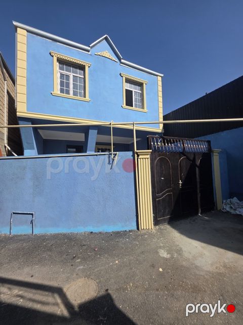 Satılır 4 otaqlı həyət evi/bağ evi 140 m²