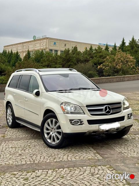 Mercedes GL 450 4MATIC, 4.7 L, 2008 il, 259 000 km