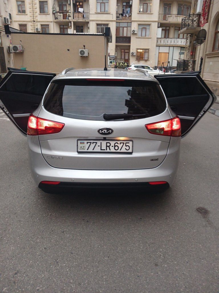 Kia Ceed SW, 1.6 L, 2015 il, 258 000 km — Avtomobillər, Bakı (3)