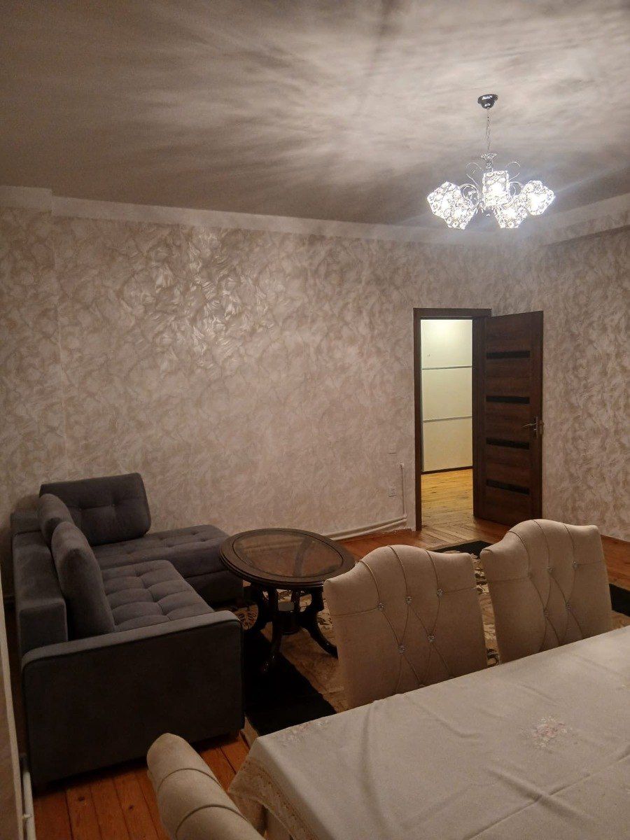 İcarəyə verilir 3 otaqlı köhnə tikili 125 m² — Mənzil, Bakı (9)