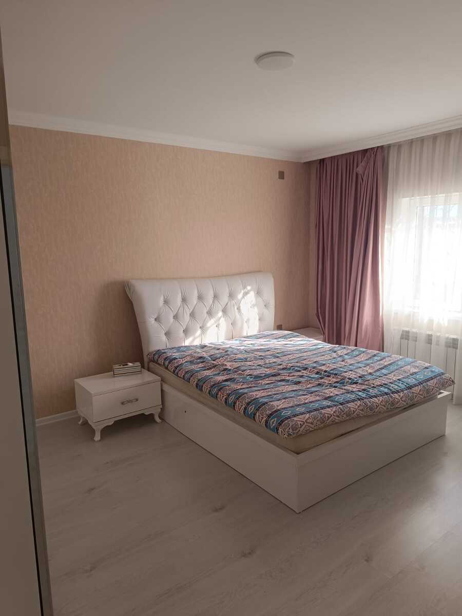 Satılır 5 otaqlı həyət evi/bağ evi 200 m² — Ev, villa, Bakı (8)