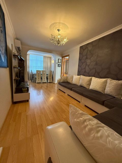Satılır 2 otaqlı köhnə tikili 50 m² — Bakı