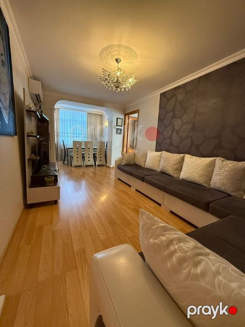 Satılır 2 otaqlı köhnə tikili 50 m²