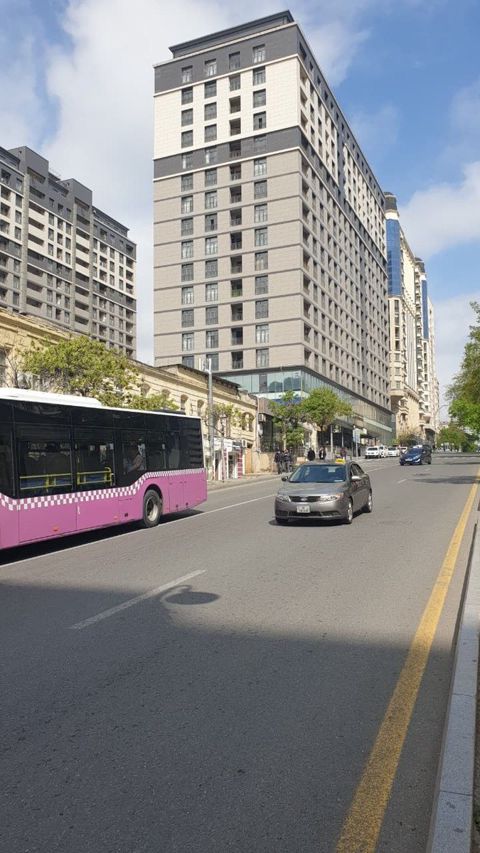 Satılır 2 otaqlı yeni tikili 111 m² — Bakı