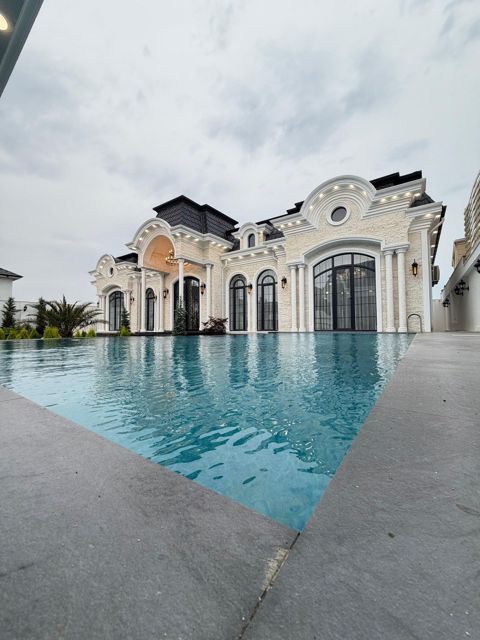 Satılır 6 otaqlı həyət evi/bağ evi 330 m² — Bakı
