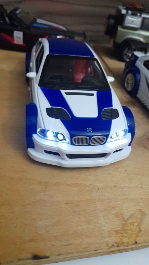 BMW M3 GTR E46 1:24 Ölçü Təzədir Səsli işıqlı Hət yeri açılır Heç bir — Bakı