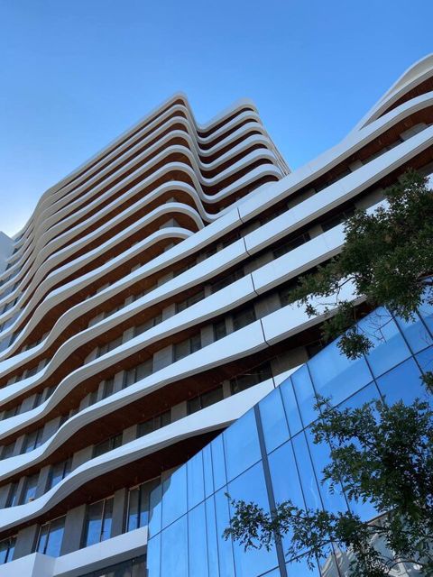 Satılır 5 otaqlı yeni tikili 303 m² — Bakı