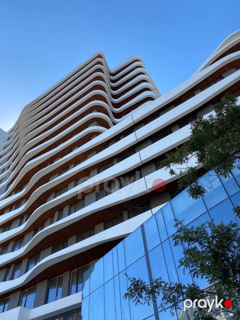 Satılır 5 otaqlı yeni tikili 303 m²