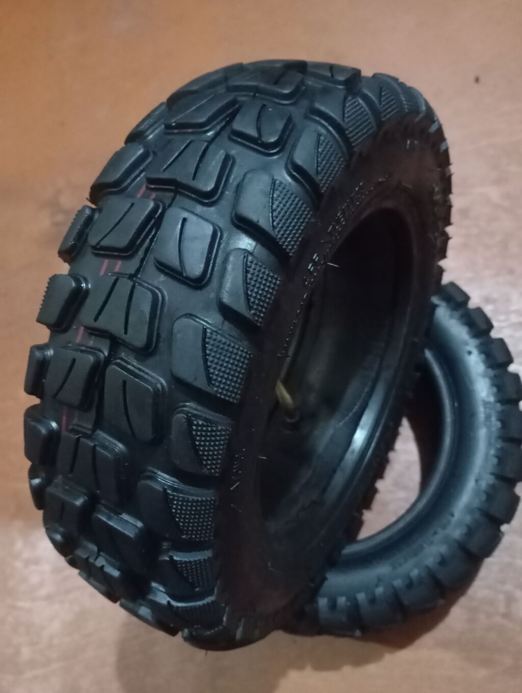 Yeni Şin Accelera 145 / 70 / R <13 — Təkərlər, Digah (2)