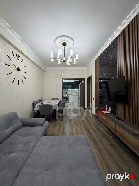 Satılır 2 otaqlı yeni tikili 73 m²