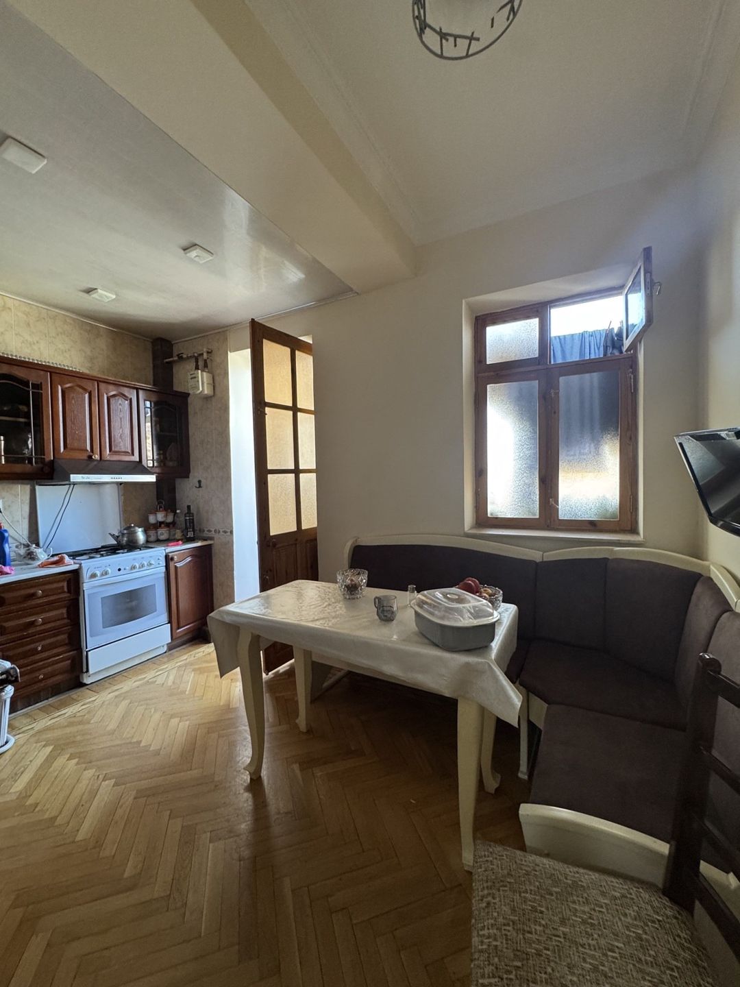 Satılır 4 otaqlı köhnə tikili 110 m² — Mənzil, Bakı