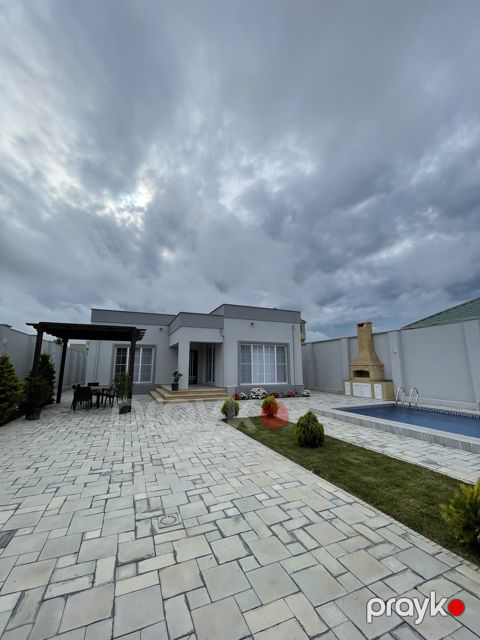 Satılır 4 otaqlı həyət evi/bağ evi 160 m²