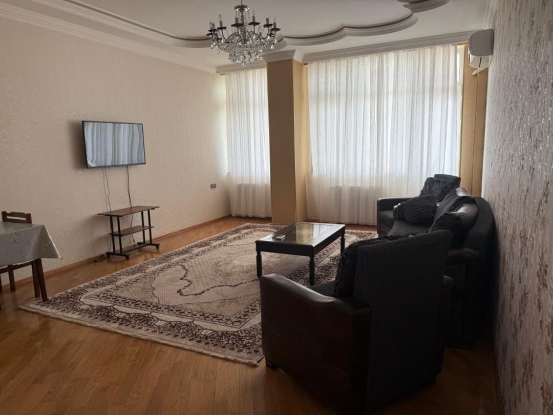 İcarəyə verilir 4 otaqlı yeni tikili 155 m² — Mənzil, Bakı (2)