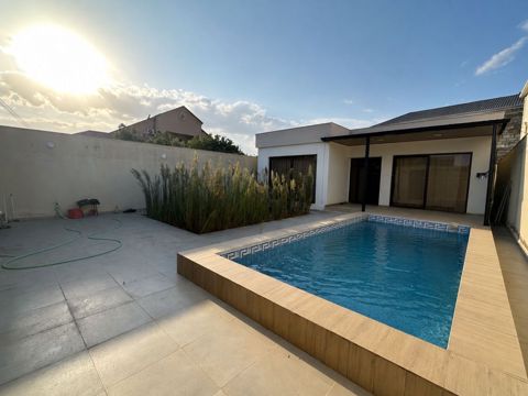 Satılır 4 otaqlı həyət evi/bağ evi 150 m² — Bakı