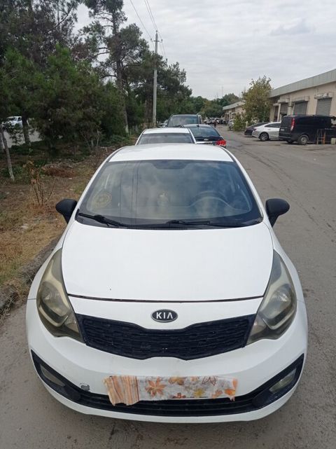 Kia Rio, 1.4 L, 2012 il, 235 000 km — Şirvan