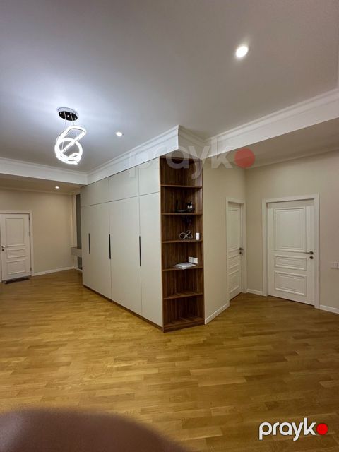 Satılır 3 otaqlı yeni tikili 127 m²