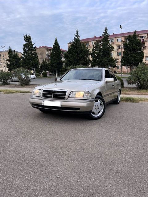 Mercedes C 200, 2.0 L, 1996 il, 310 000 km — Sumqayıt