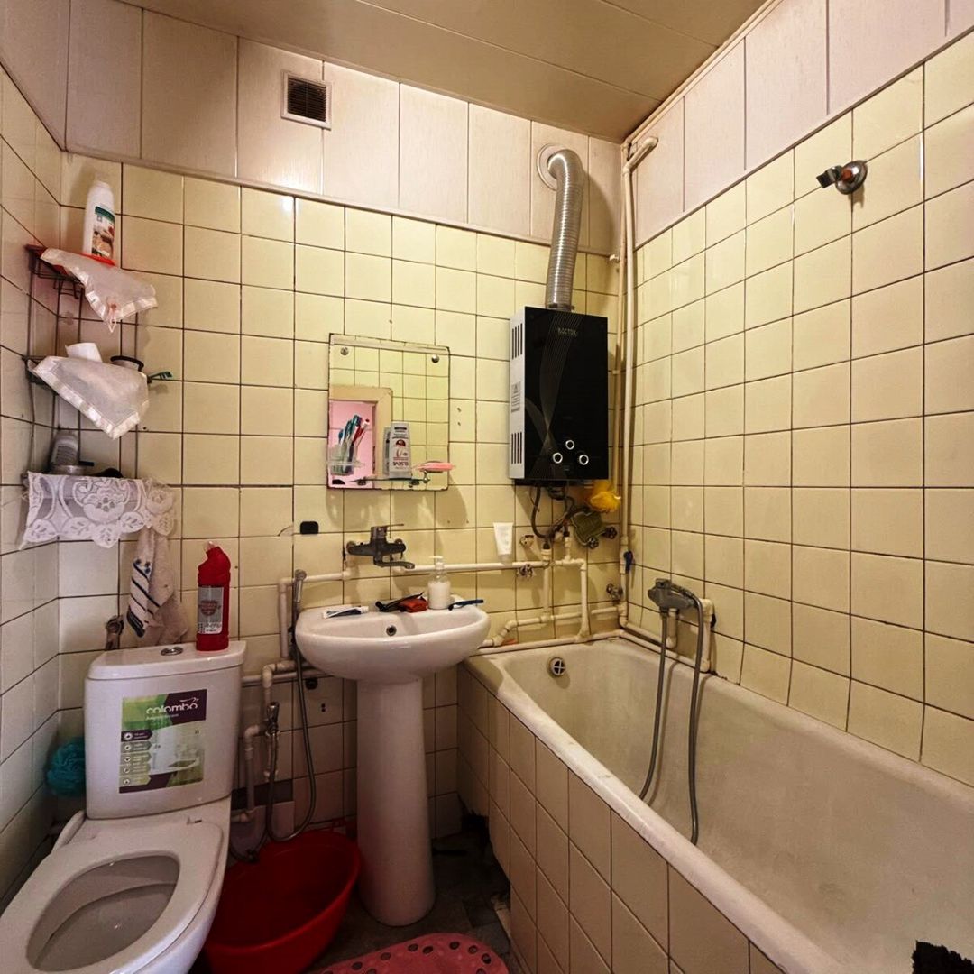 Satılır 2 otaqlı köhnə tikili 57 m² — Mənzil, Bakı (11)