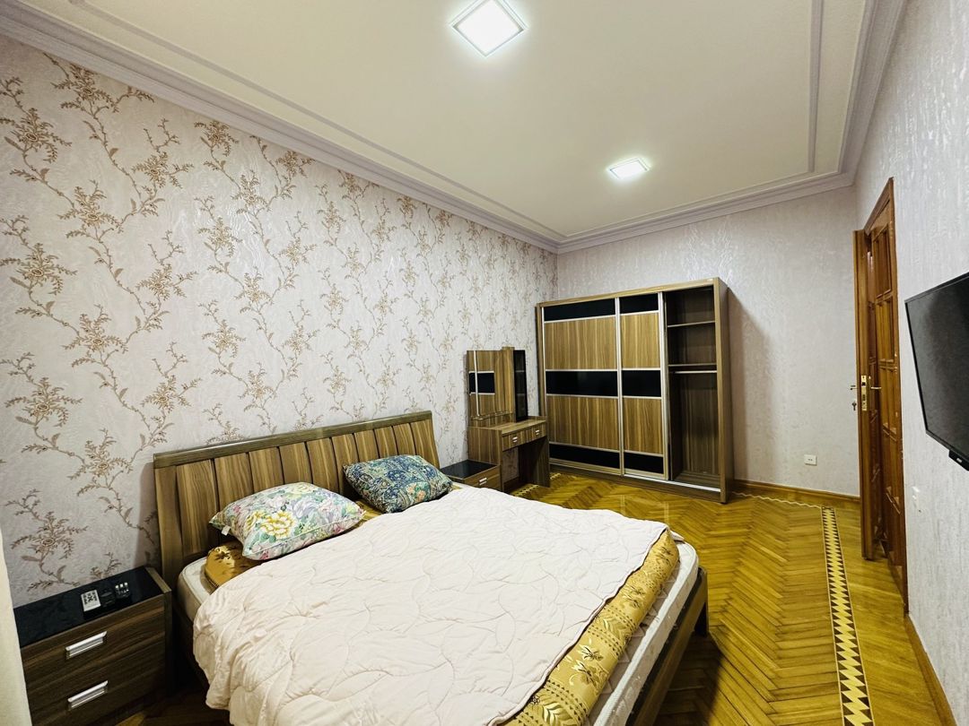 İcarəyə verilir 4 otaqlı köhnə tikili 120 m² — Mənzil, Bakı (8)