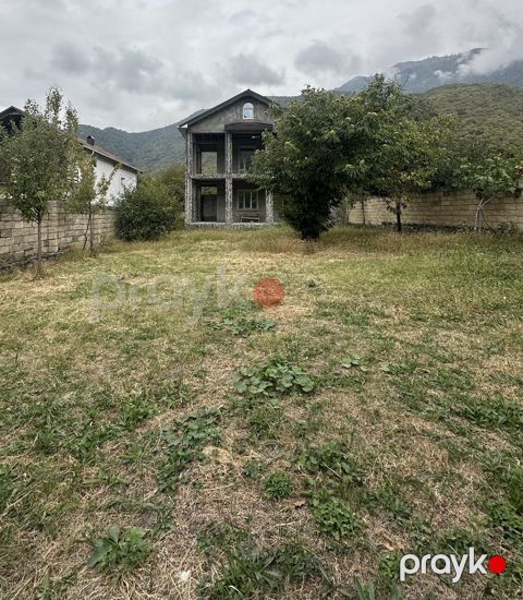 Satılır 5 otaqlı həyət evi/bağ evi 320 m²