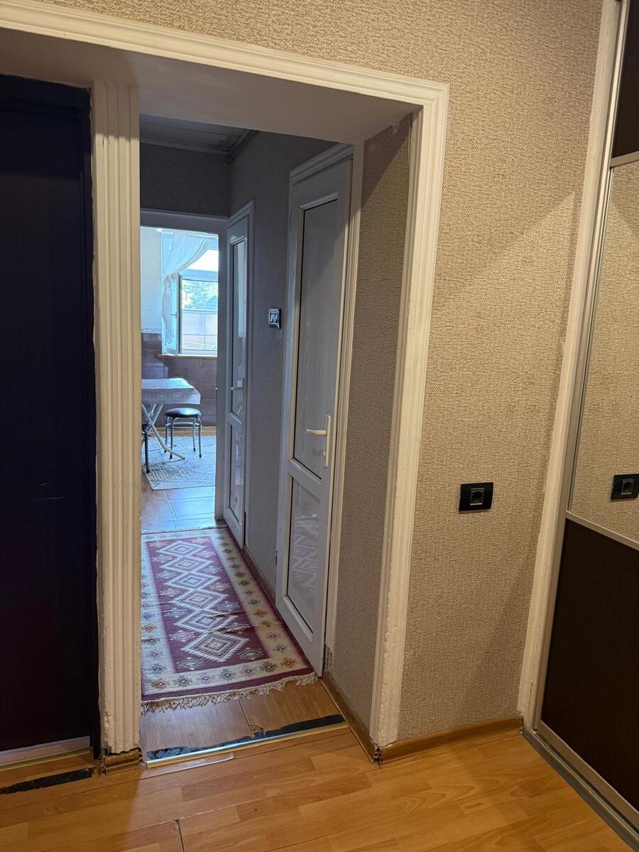 Satılır 2 otaqlı köhnə tikili 50 m² — Mənzil, Bakı (3)