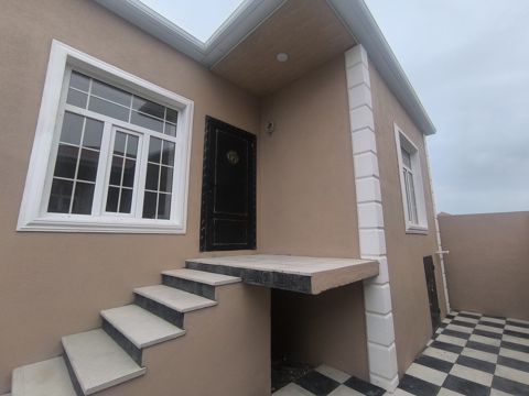 Satılır 3 otaqlı həyət evi/bağ evi 70 m² — Bakı