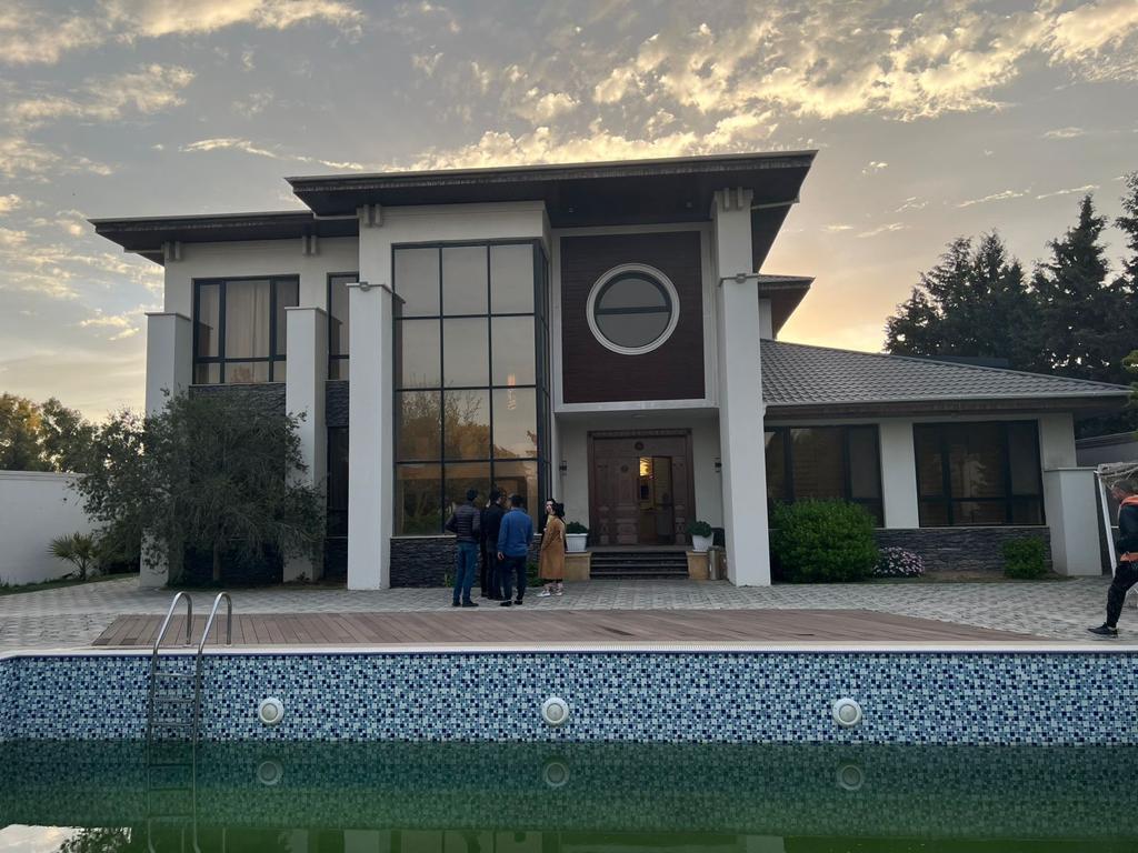 İcarəyə verilir 7 otaqlı həyət evi/bağ evi 320 m² — Ev, villa, Bakı (11)