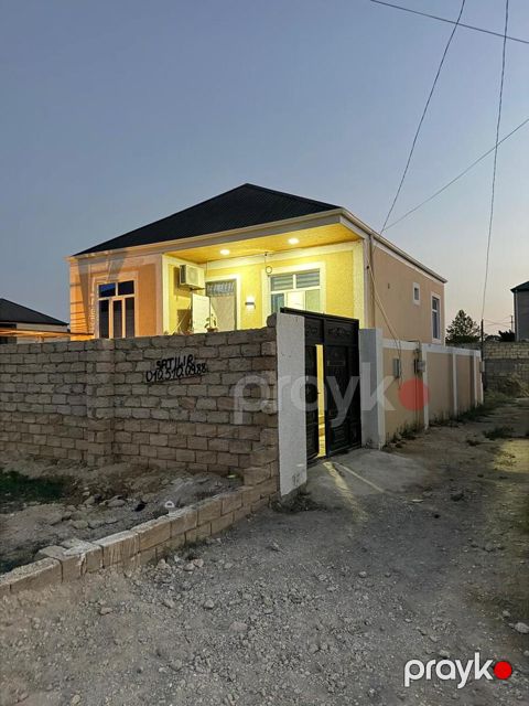 Satılır 3 otaqlı həyət evi/bağ evi 100 m²