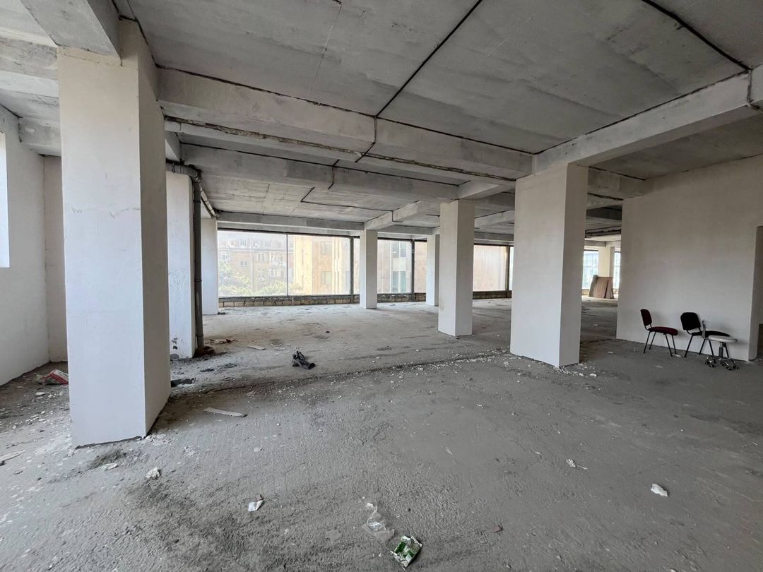 Satılır obyekt 810 m² — Əmlak, Bakı (3)