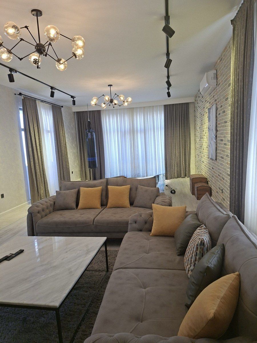 Satılır 6 otaqlı həyət evi/bağ evi 450 m² — Ev, villa, Bakı (2)