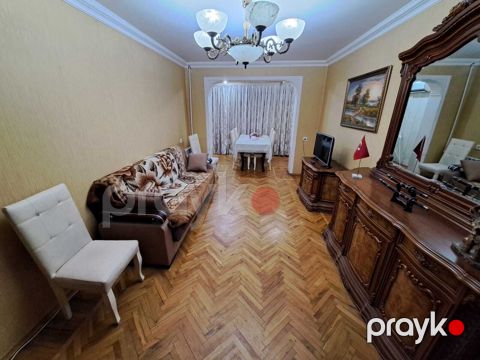 Satılır 3 otaqlı köhnə tikili 75 m²
