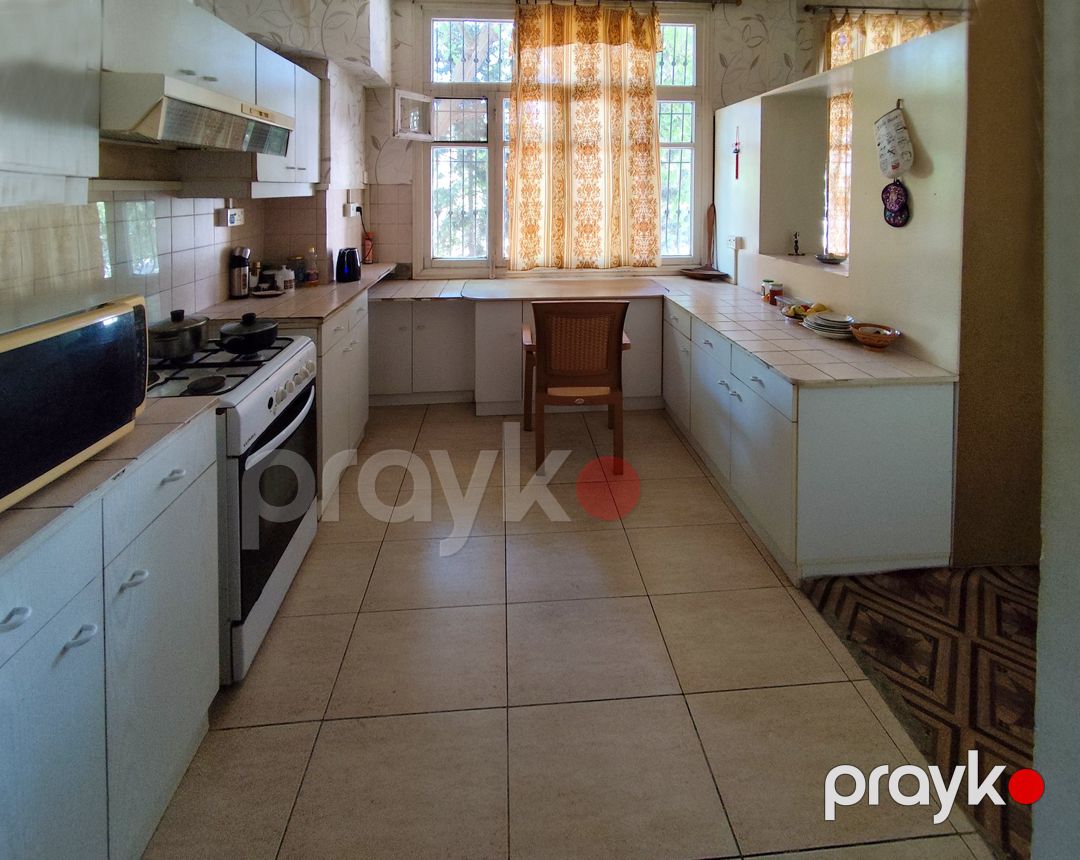 Satılır 5 otaqlı köhnə tikili 108 m² — Mənzil, Bakı (8)