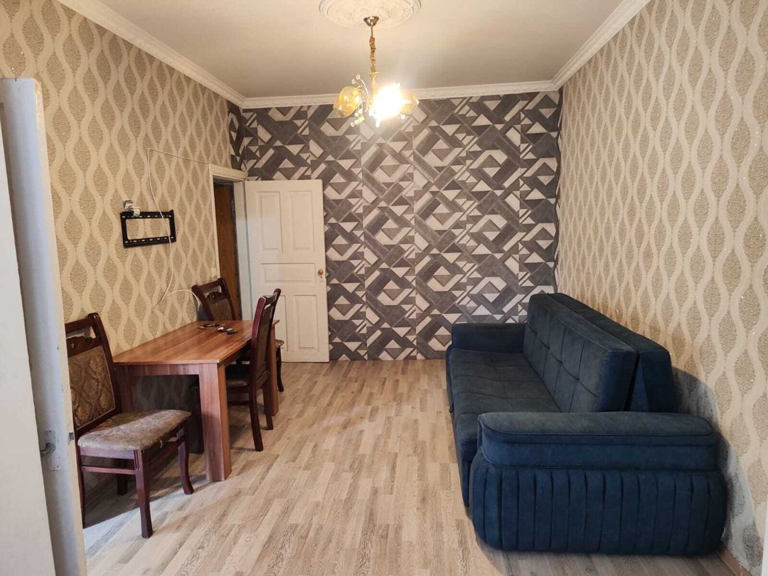 Satılır 2 otaqlı köhnə tikili 50 m² — Mənzil, Bakı (2)