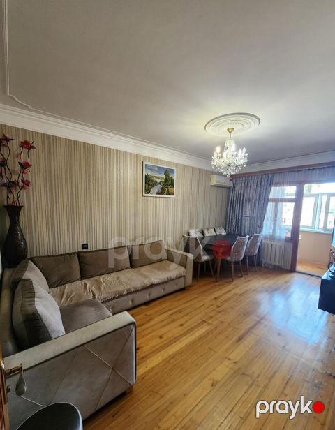 Satılır 3 otaqlı köhnə tikili 65 m²