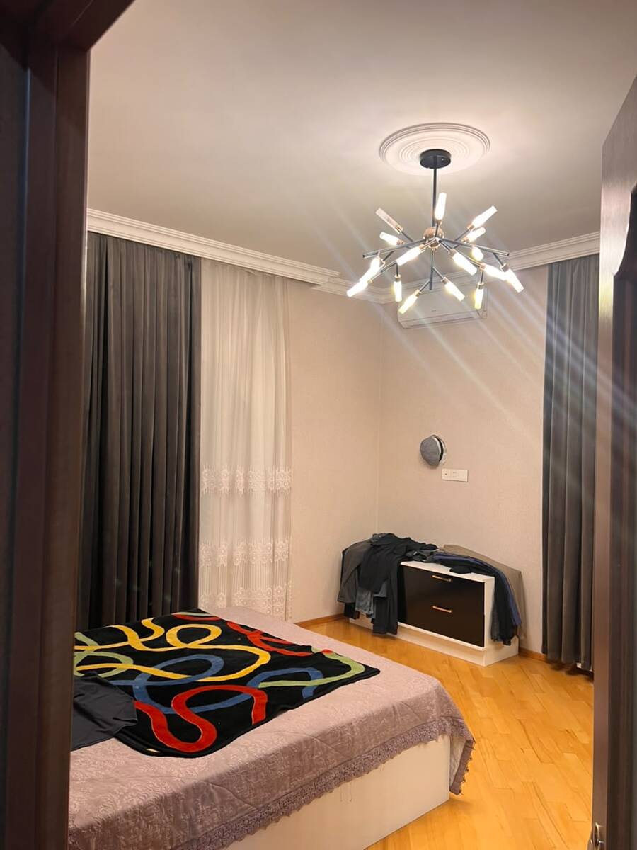 Satılır 5 otaqlı köhnə tikili 200 m² — Mənzil, Bakı (5)