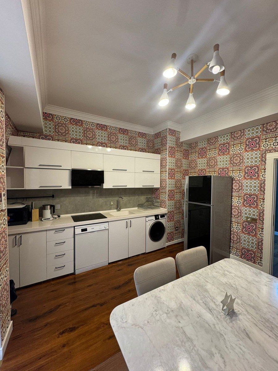 İcarəyə verilir 4 otaqlı yeni tikili 150 m² — Mənzil, Bakı (3)